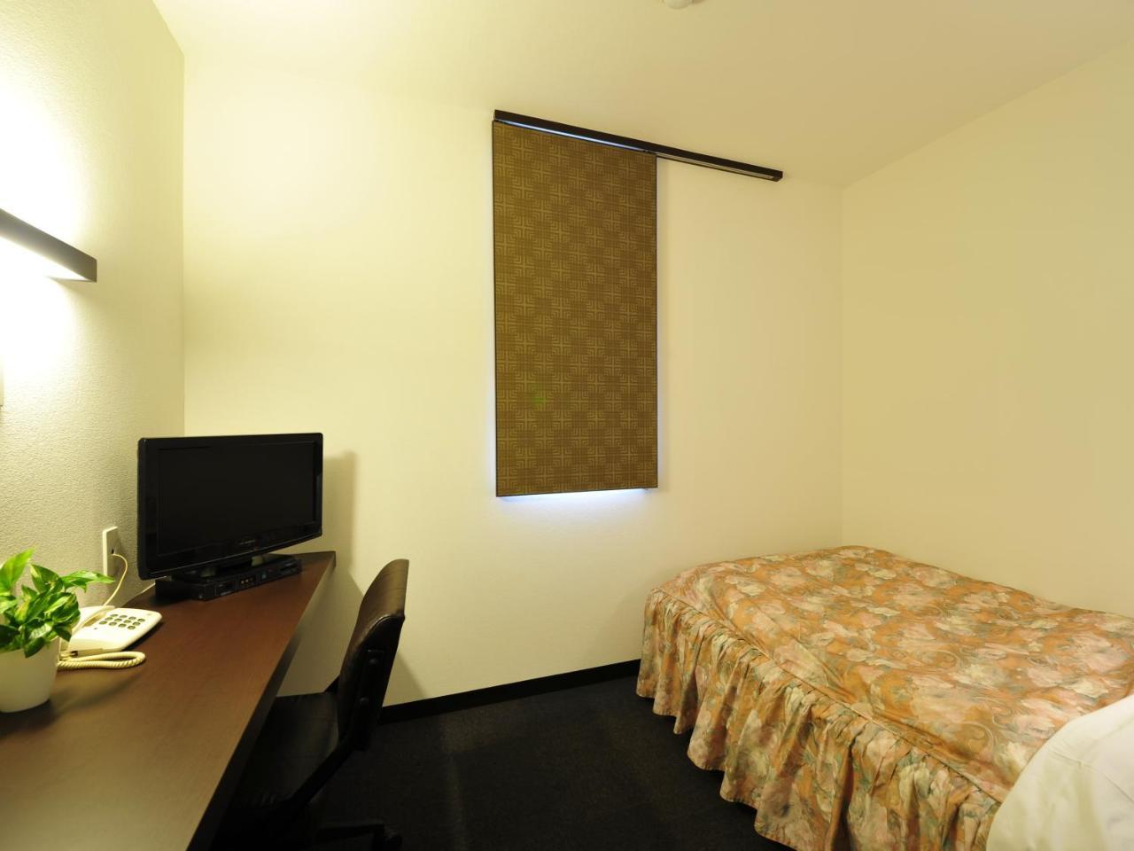 Business Hotel Prince Takamatsu Exterior photo
